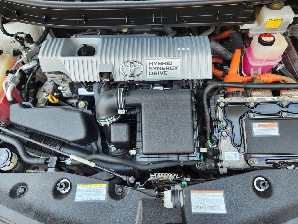 Used 2016 Toyota Prius V Three FWD image 26