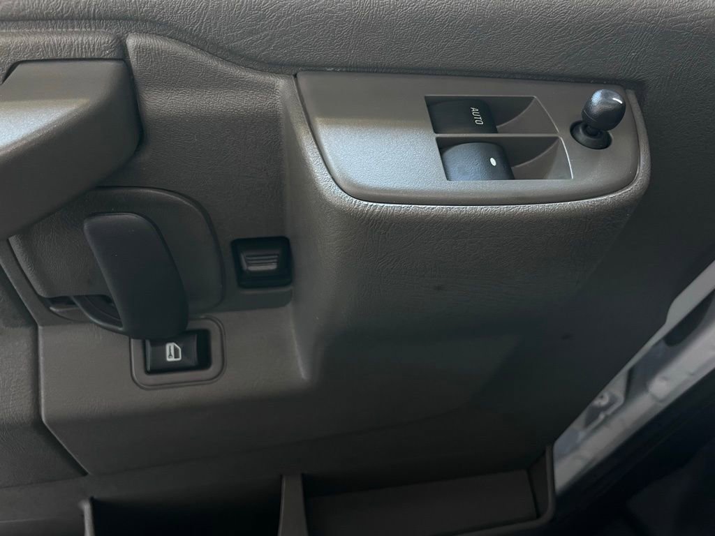 Used 2024 GMC Savana 2500 w/ Driver Convenience Package image 17