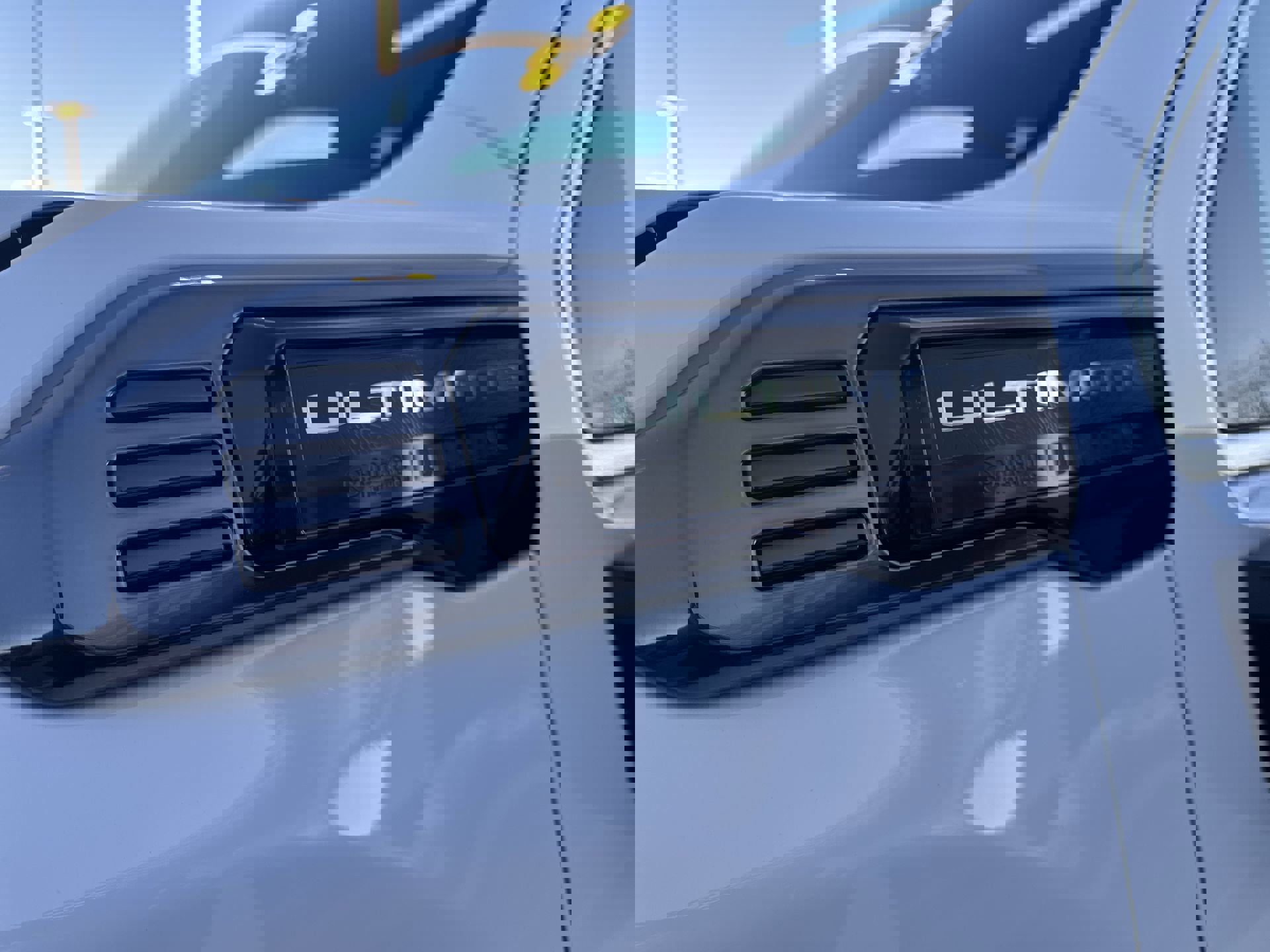 Certified 2024 GMC Sierra 3500 Denali Ultimate image 33