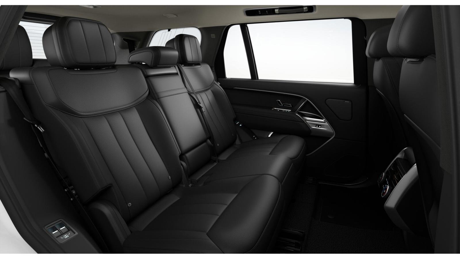 New 2026 Land Rover Range Rover Long Wheelbase SE AWD/4WD image 7
