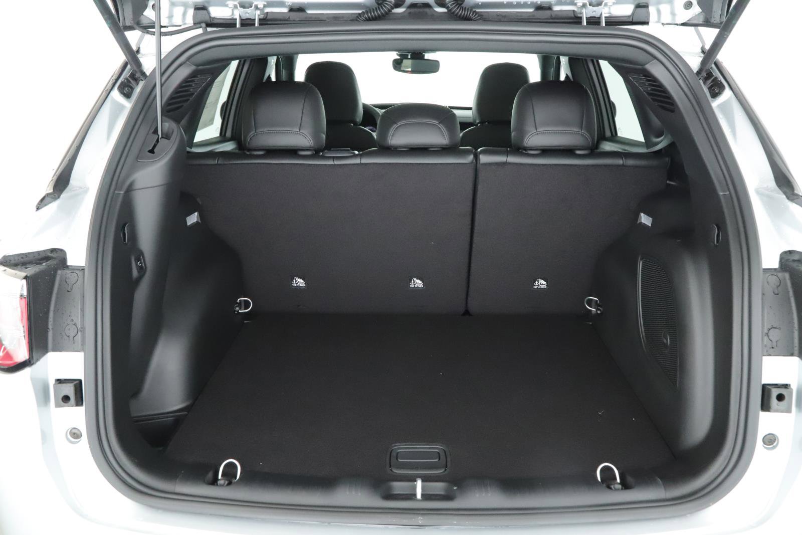 New 2026 Jeep Compass Limited w/ Sun, Sound & Navigation Group image 18