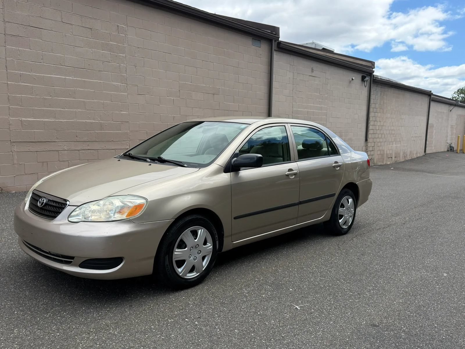 Used 2007 Toyota Corolla CE FWD image 3