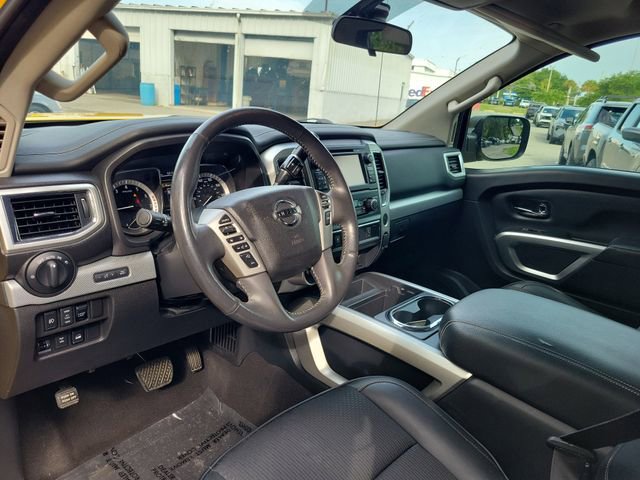 Used 2017 Nissan Titan PRO-4X AWD/4WD image 10