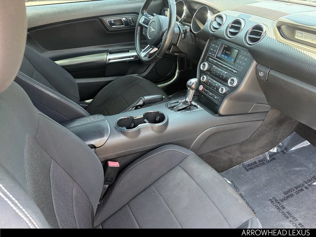 Used 2016 Ford Mustang Coupe RWD image 31