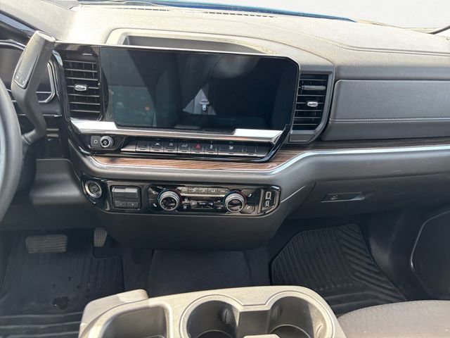 Used 2025 Chevrolet Silverado 1500 LT image 11