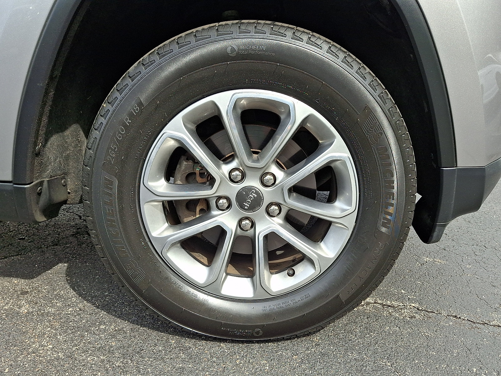 Certified 2016 Jeep Grand Cherokee Limited AWD/4WD image 8