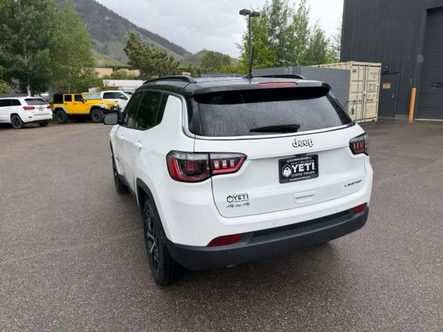 Used 2025 Jeep Compass Limited AWD/4WD image 14