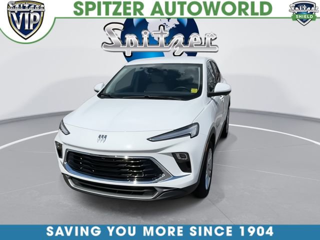 Certified 2024 Buick Encore GX Preferred w/ Advanced Technology Package FWD image 3