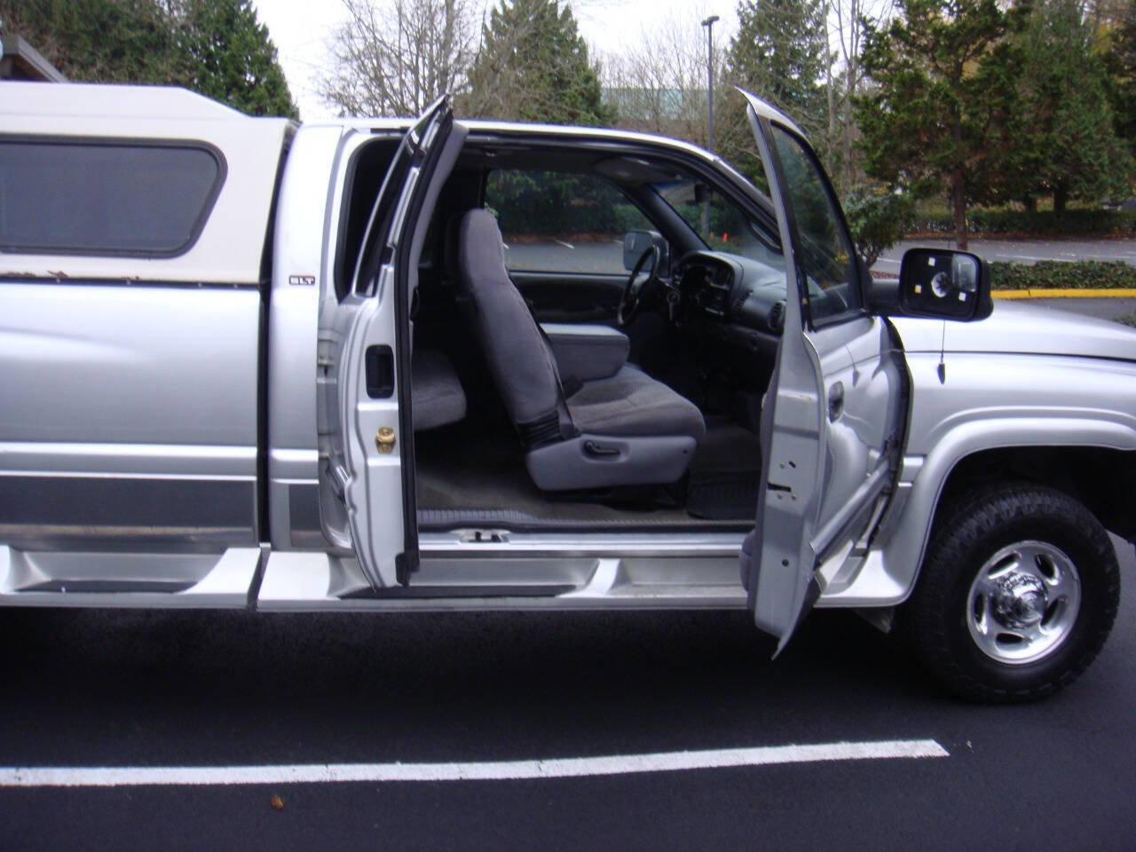 Used 2001 Dodge Ram 2500 Truck 4x4 Quad Cab image 15