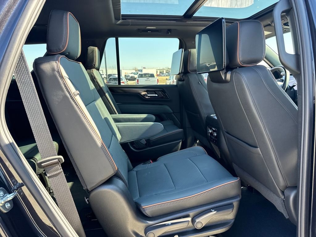 New 2026 GMC Yukon AT4 w/ AT4 Premium Plus Package image 13