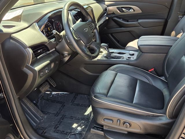 Used 2023 Chevrolet Traverse Premier w/ Redline Edition image 17