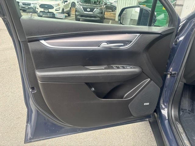 Used 2024 Cadillac XT5 Luxury AWD/4WD image 15
