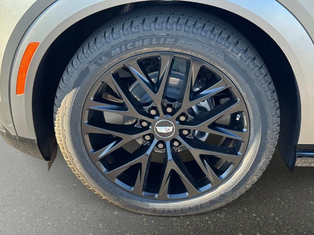 New 2026 Cadillac Escalade IQL Sport 2 w/ LPO, ONYX Package AWD/4WD image 10