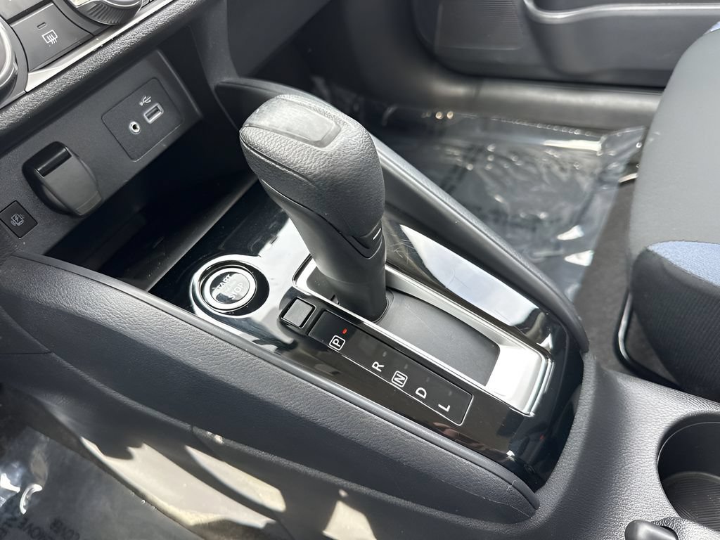 Used 2025 Nissan Versa SV FWD image 13