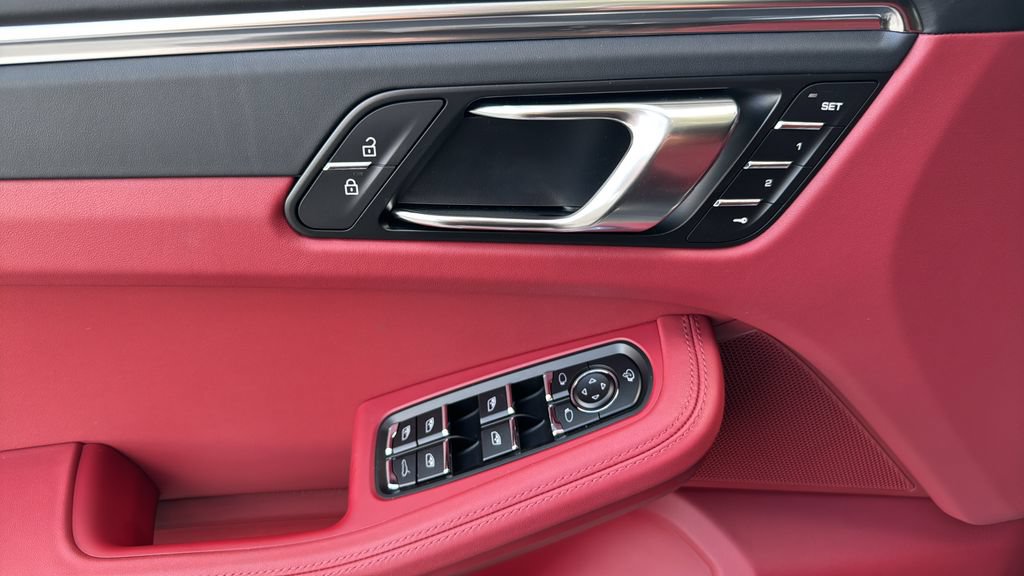 New 2026 Porsche Macan S AWD/4WD image 7