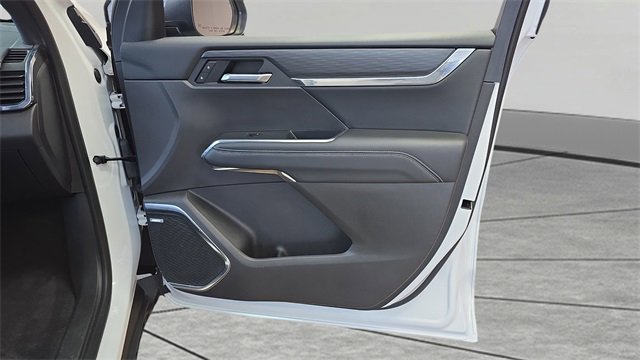 Used 2025 GMC Acadia Elevation image 26