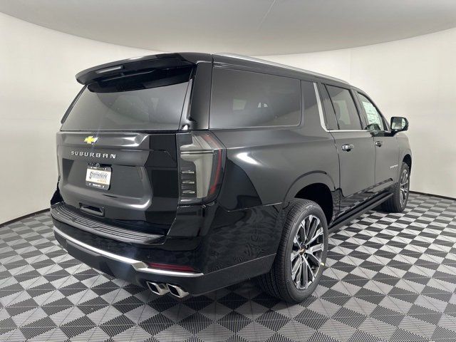 New 2026 Chevrolet Suburban High Country image 2