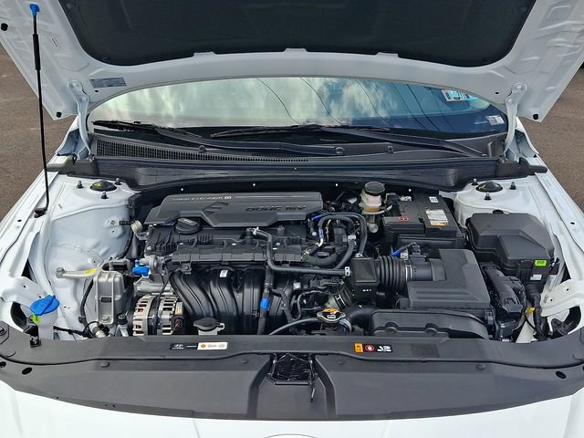 New 2026 Hyundai Elantra Limited FWD image 20