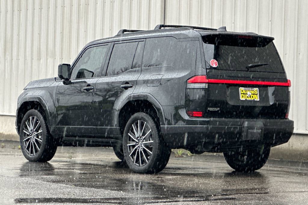 Used 2025 Lexus GX 550 w/ Cold Area Package image 6