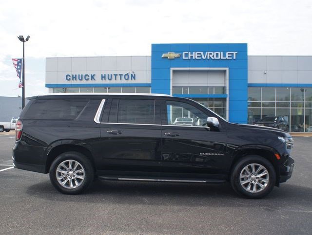 Used 2024 Chevrolet Suburban Premier RWD image 1