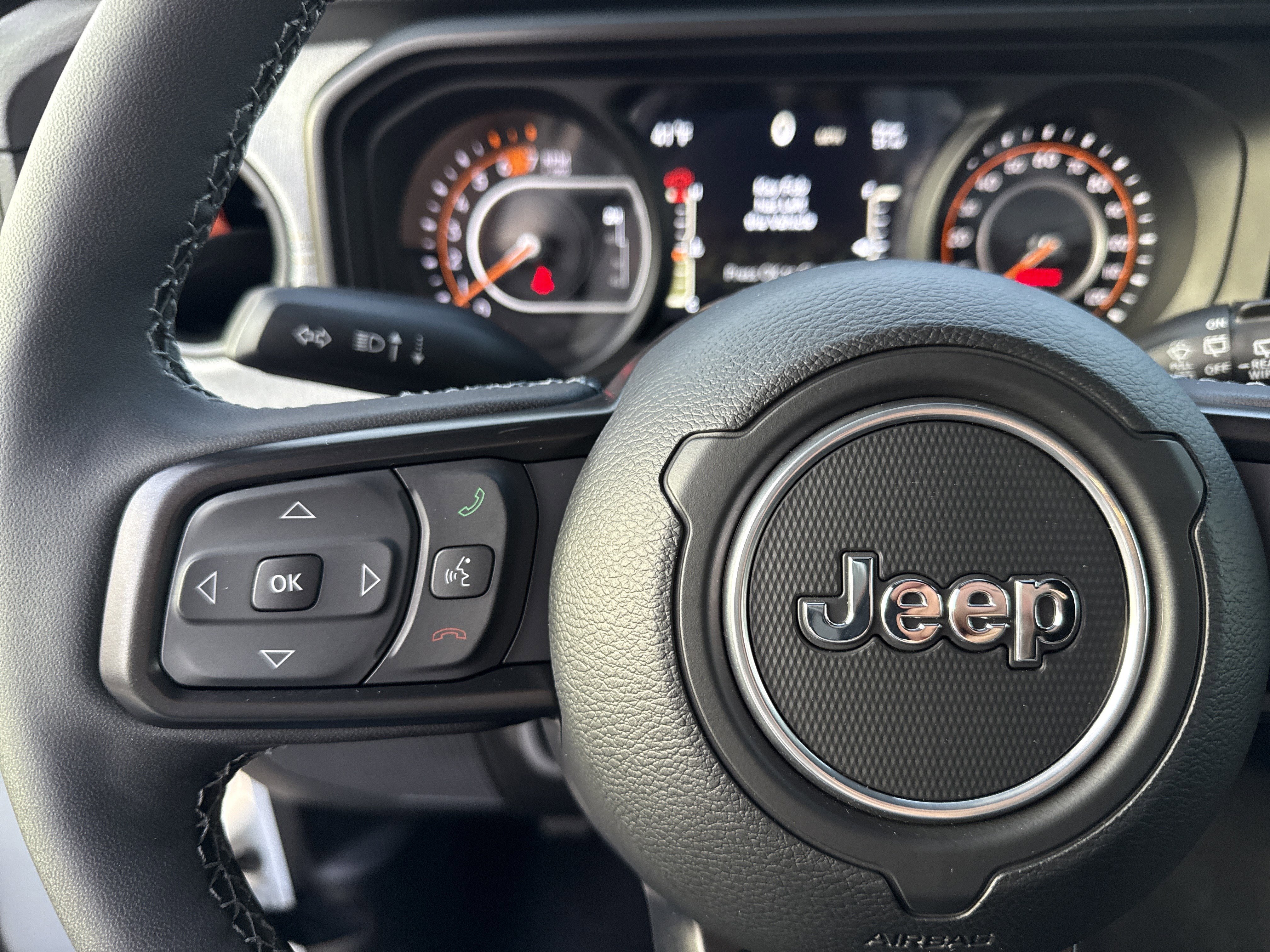 Used 2025 Jeep Wrangler Willys image 26