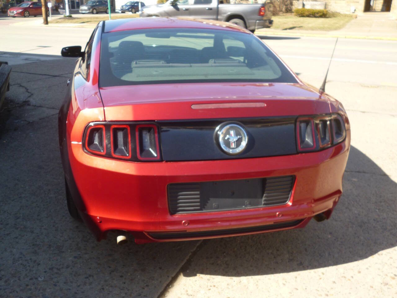 Used 2014 Ford Mustang V6 2dr Fastback w/ Equipment Group 102A image 4
