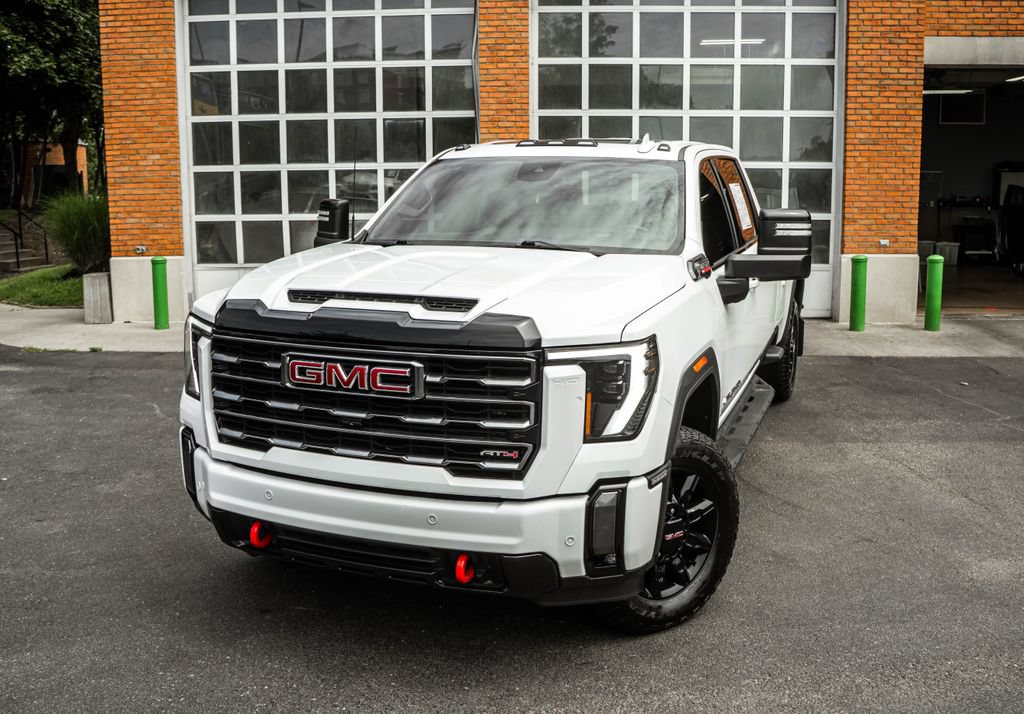 Used 2024 GMC Sierra 2500 AT4 w/ AT4 Preferred Package AWD/4WD image 2