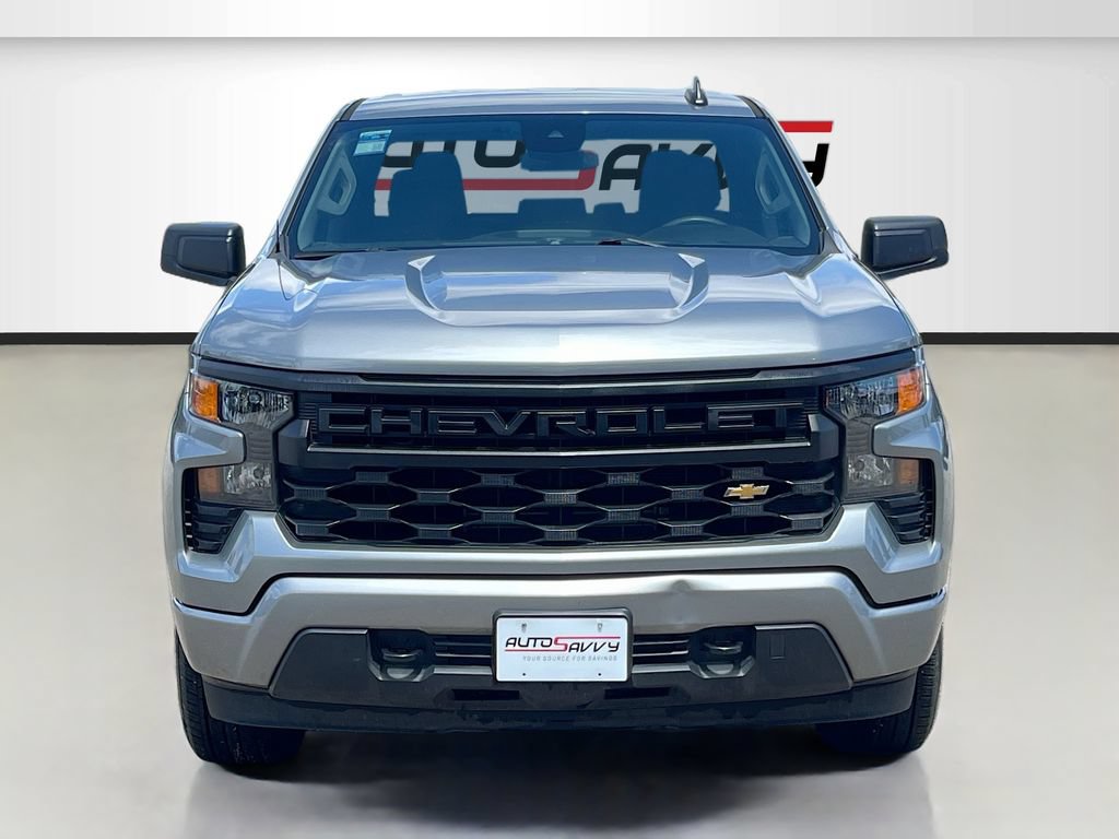 Used 2023 Chevrolet Silverado 1500 Custom RWD image 2