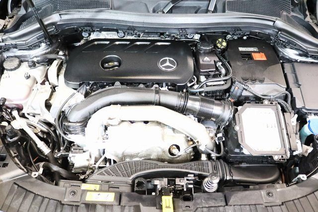 Certified 2025 Mercedes-Benz GLA 250 4MATIC image 30