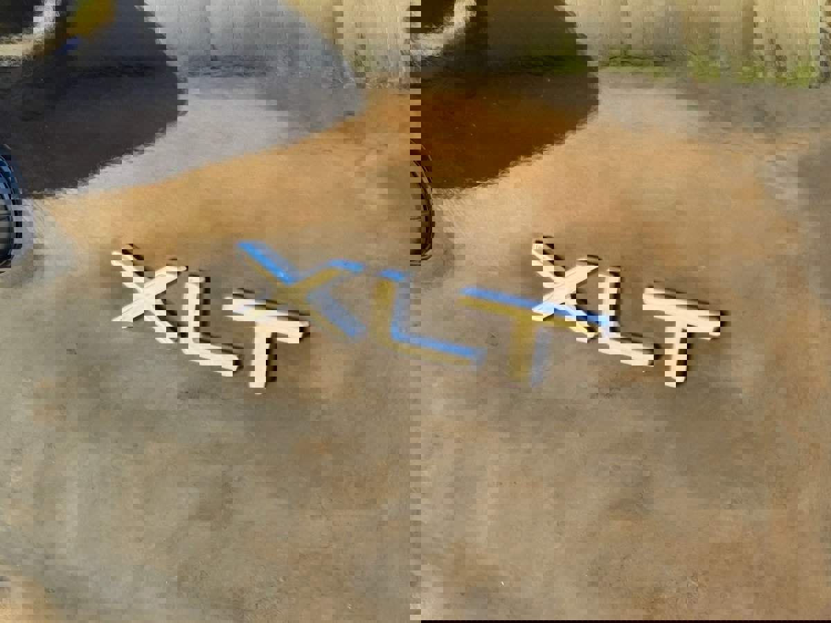 Used 2025 Ford Transit 350 XLT image 13