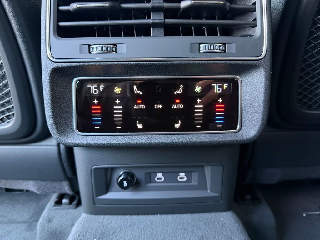 New 2026 Audi RS Q8 performance image 43