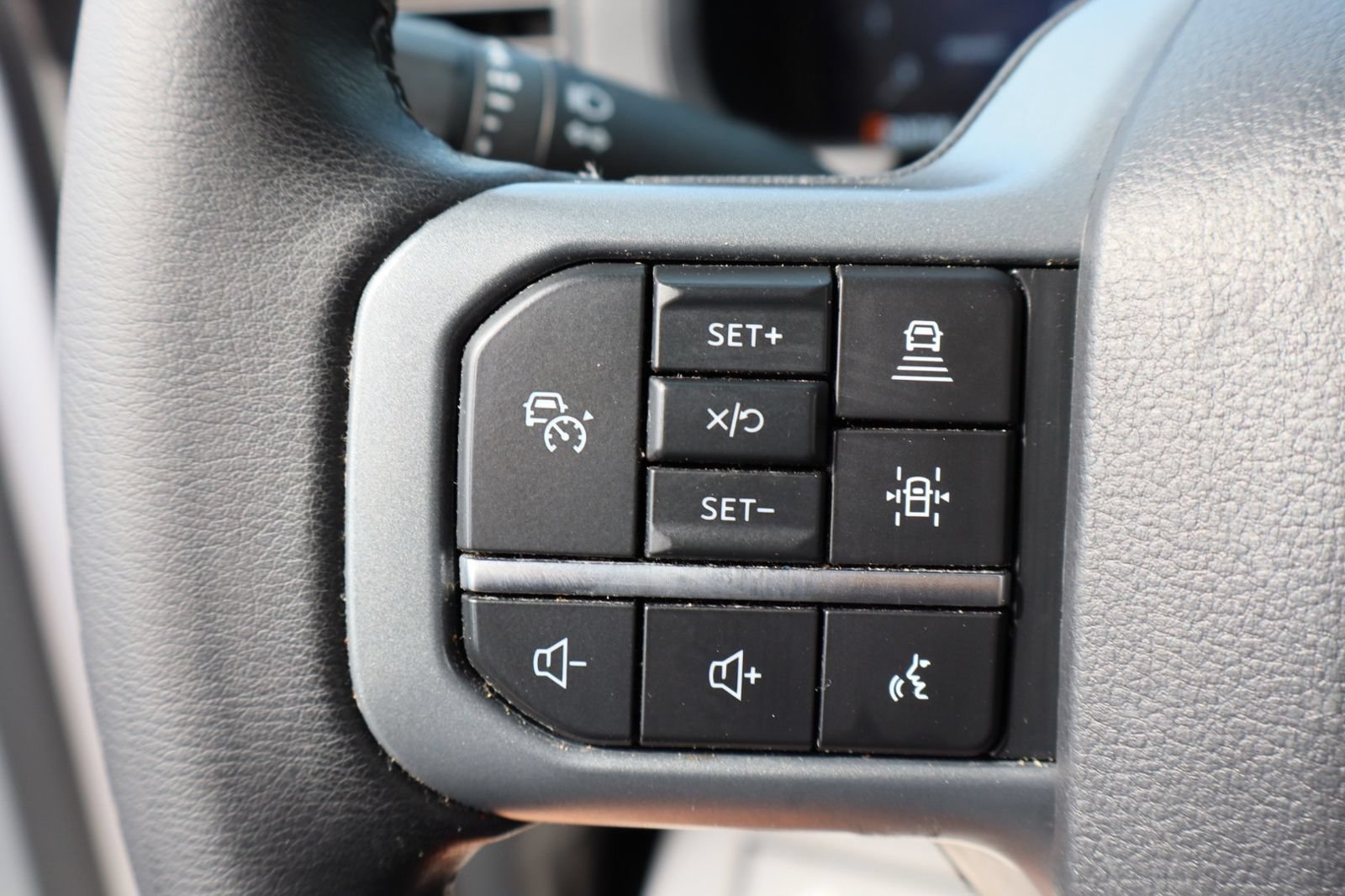 Used 2024 Ford F150 XLT w/ Equipment Group 302A MID AWD/4WD image 18