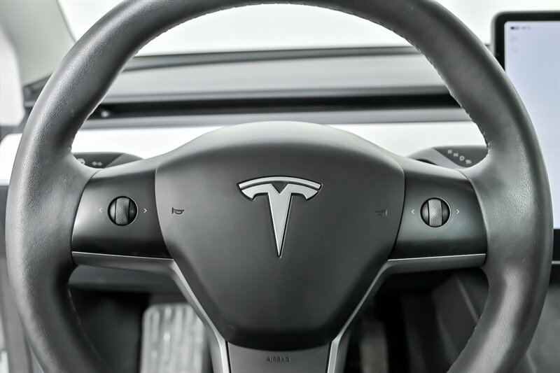 Used 2023 Tesla Model 3 Standard Range RWD image 23