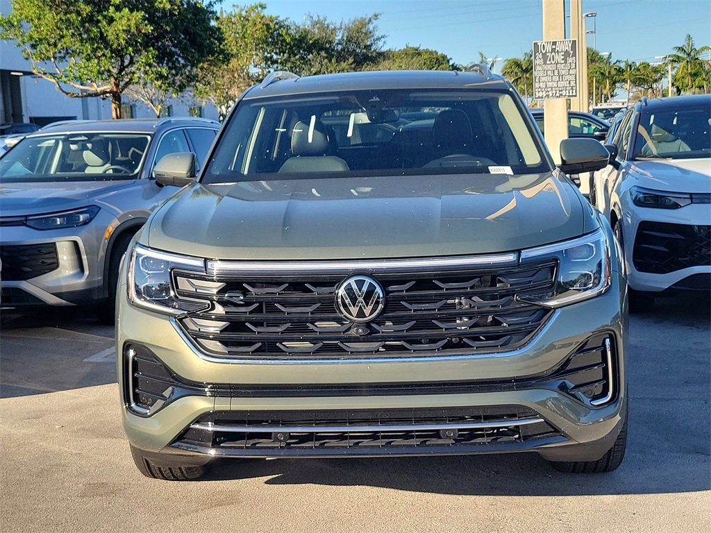 New 2026 Volkswagen Atlas SEL Premium R-Line image 2