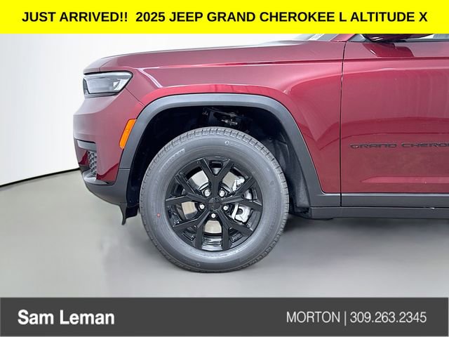 New 2025 Jeep Grand Cherokee L Altitude image 32