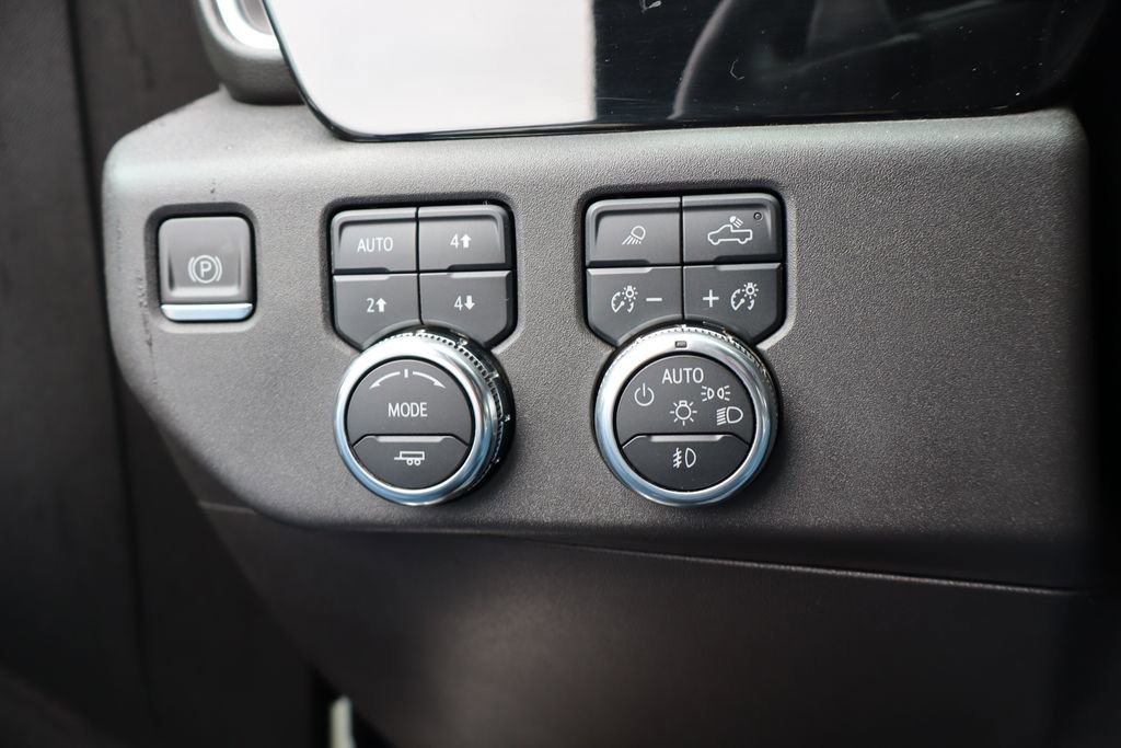 Used 2023 GMC Sierra 1500 SLT w/ SLT Convenience Package AWD/4WD image 18