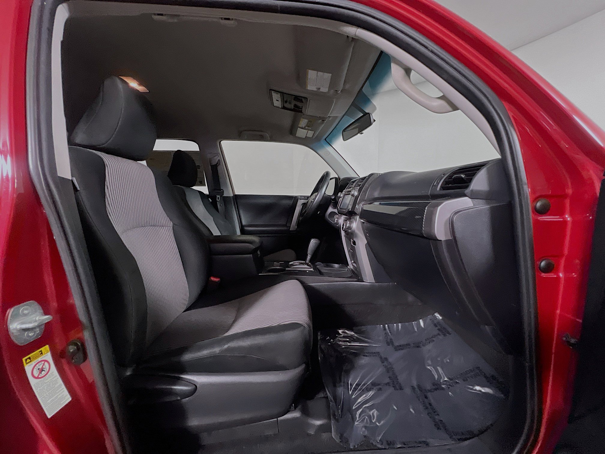 Used 2018 Toyota 4Runner SR5 image 30