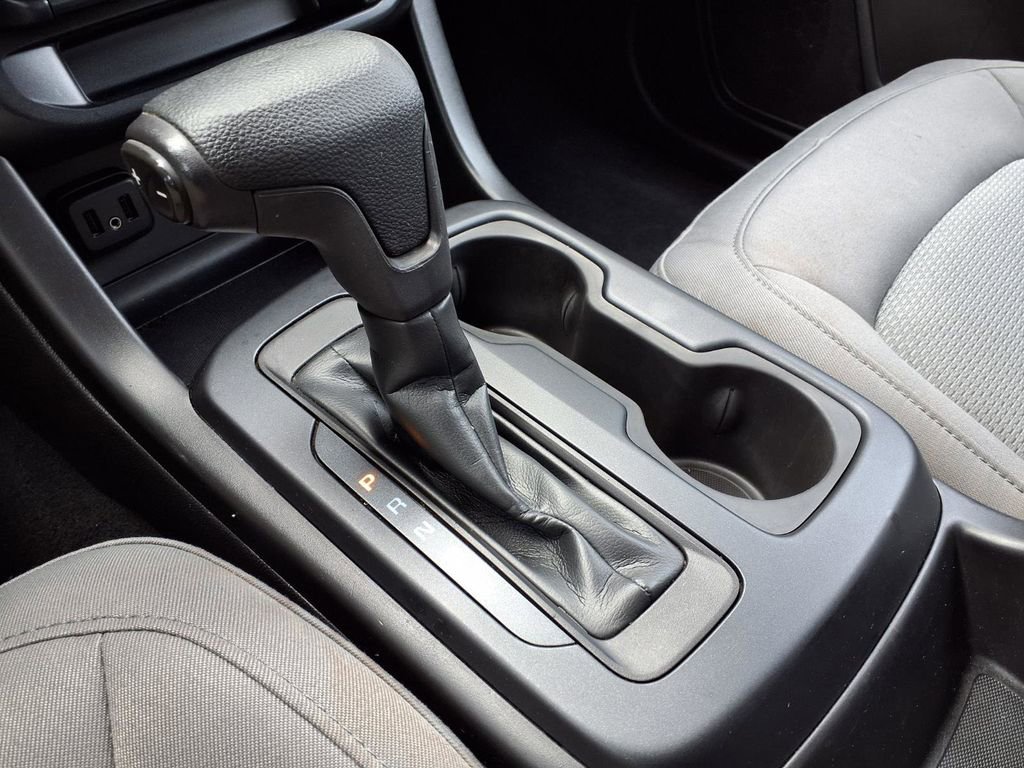 Used 2019 Chevrolet Colorado W/T w/ Custom Special Edition RWD image 19