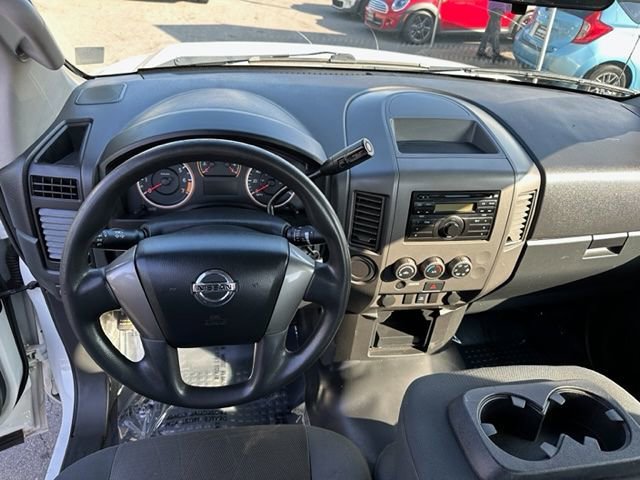 Used 2014 Nissan Titan S w/ Tow Package image 10