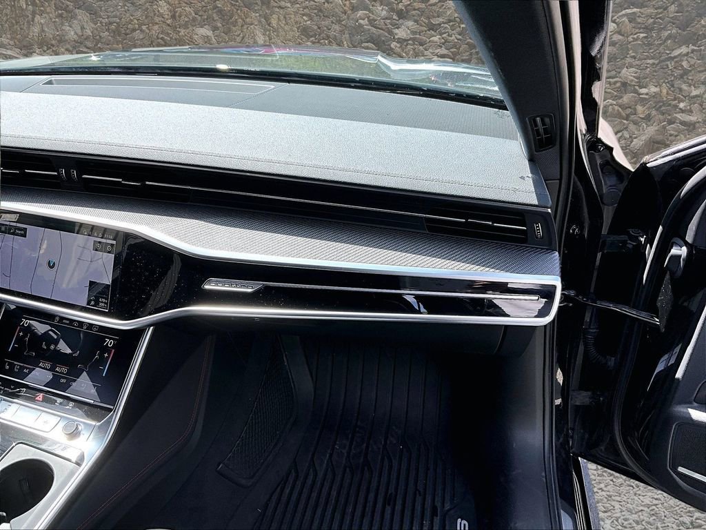 Used 2021 Audi RS 6 AWD/4WD image 14