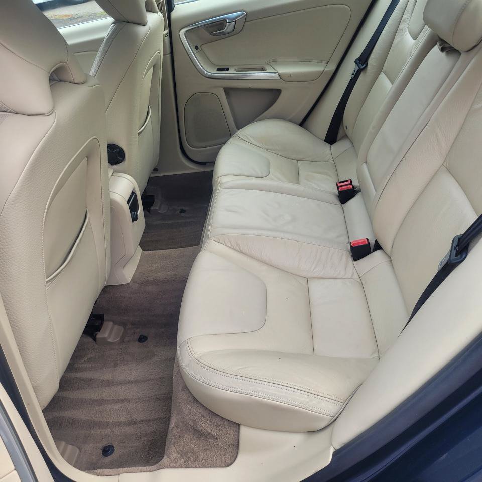 Used 2012 Volvo S60 T5 w/ Climate Pkg FWD image 29