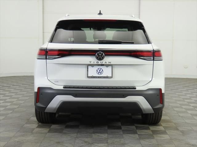 New 2026 Volkswagen Tiguan SE image 6