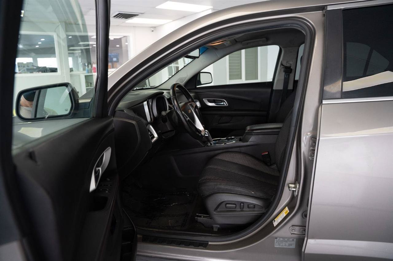 Used 2011 Chevrolet Equinox LT w/ Driver Convenience Package AWD/4WD image 10