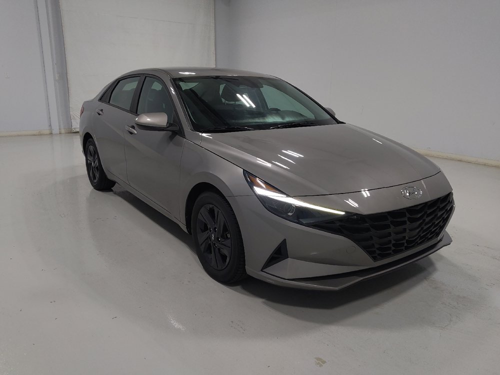 Used 2023 Hyundai Elantra SEL FWD image 13