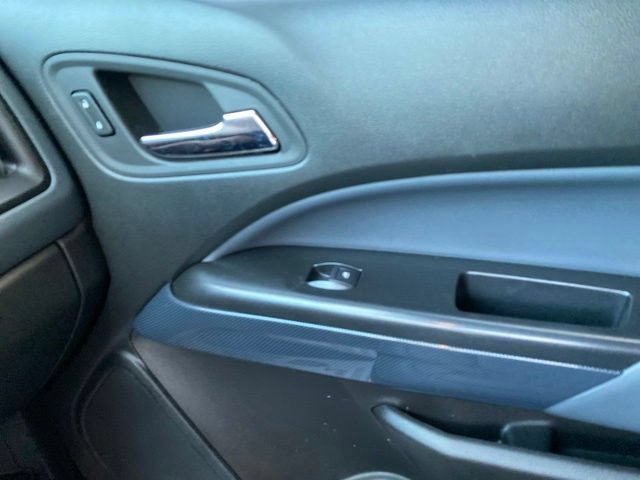 Used 2022 Chevrolet Colorado Z71 AWD/4WD image 17