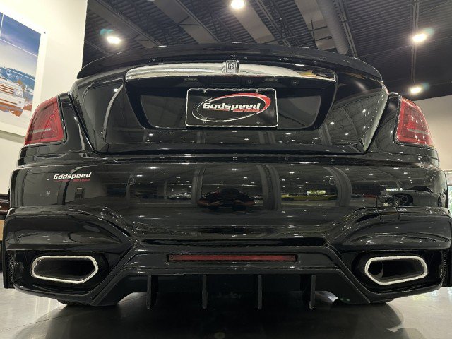 Used 2015 Rolls-Royce Wraith RWD image 40