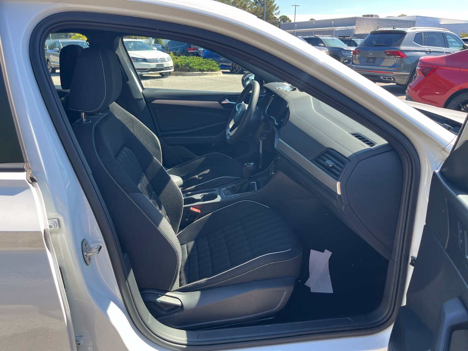 Certified 2023 Volkswagen Jetta Sport FWD image 32
