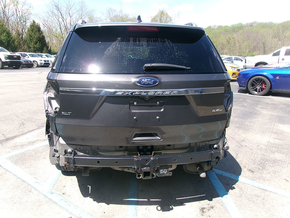 Used 2019 Ford Explorer XLT w/ Class III Trailer Tow Package AWD/4WD image 2