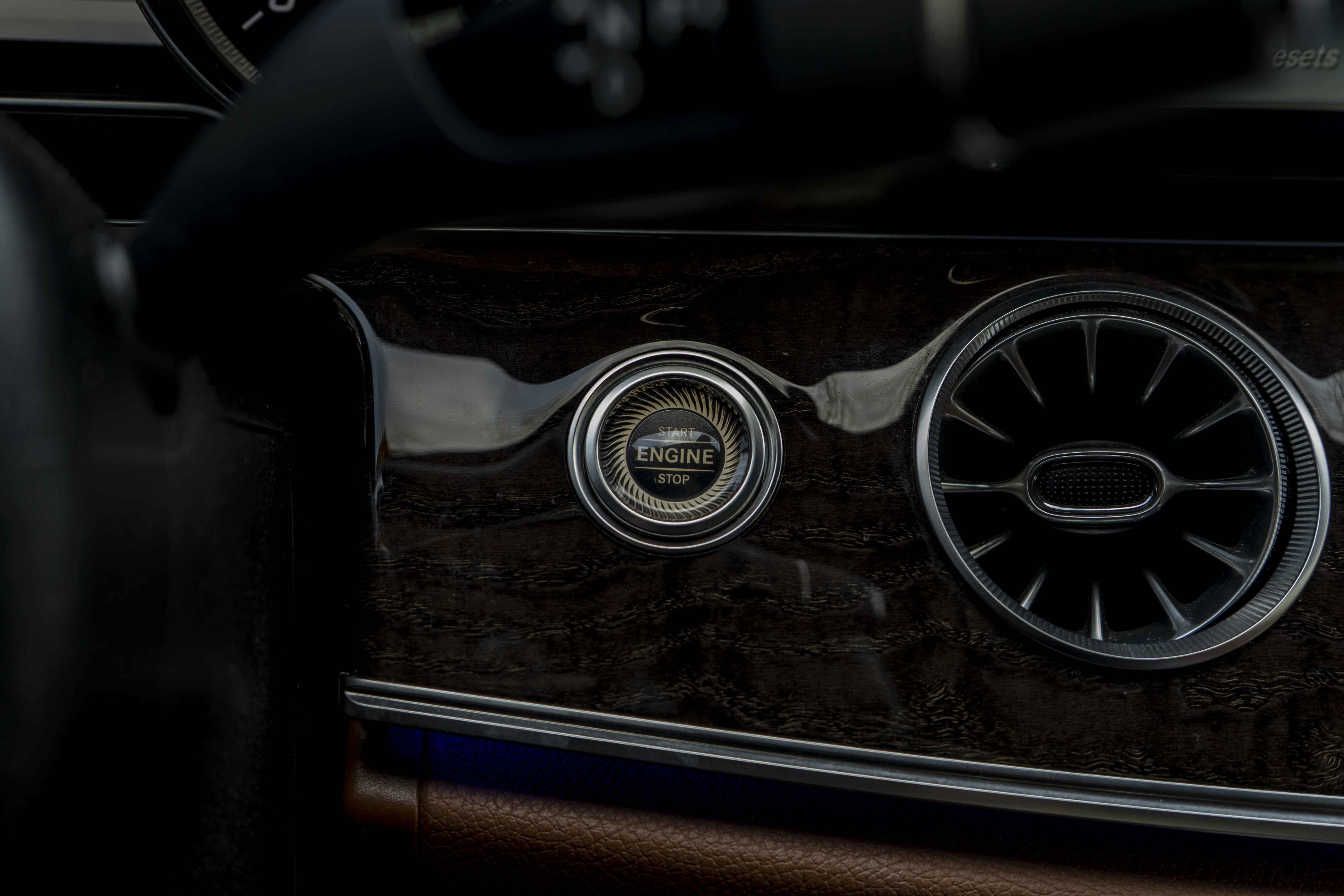 Used 2018 Mercedes-Benz E 400 E 400 image 25