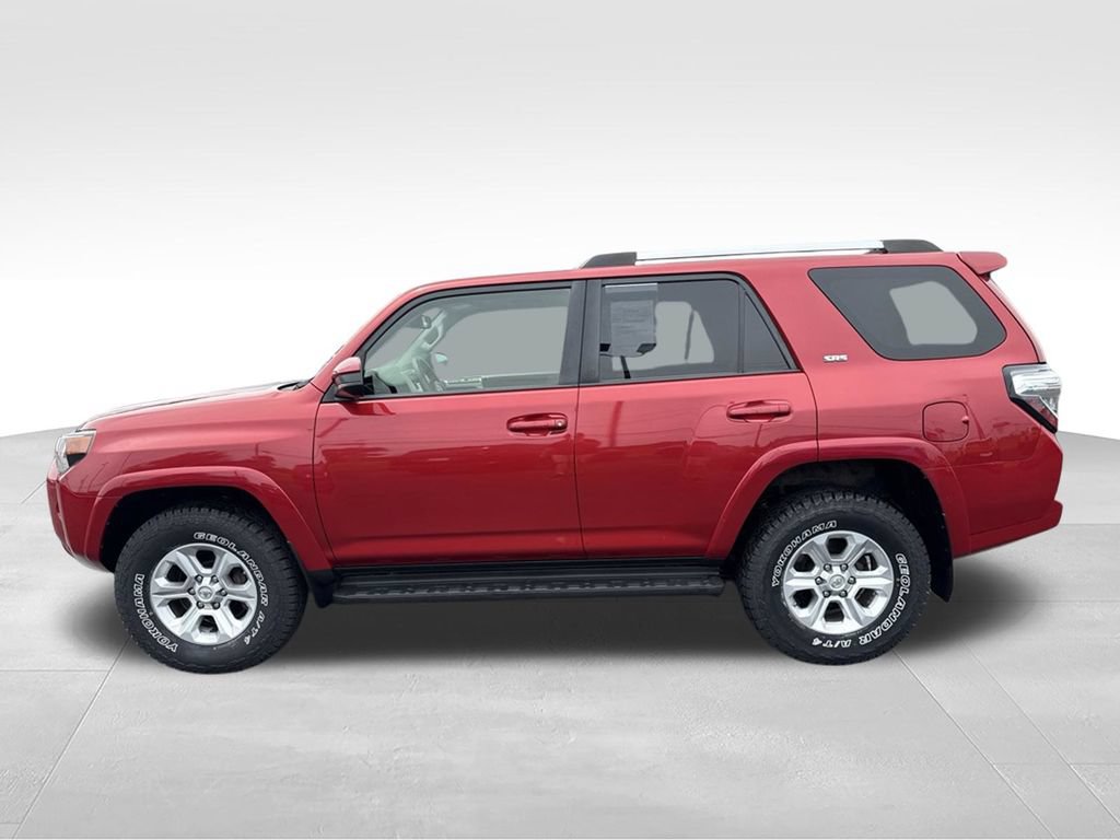 Used 2021 Toyota 4Runner SR5 AWD/4WD image 6